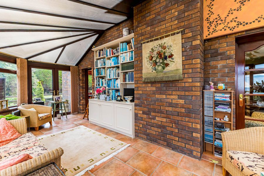 4 Strangford View
