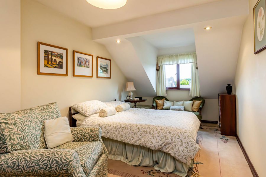 4 Strangford View