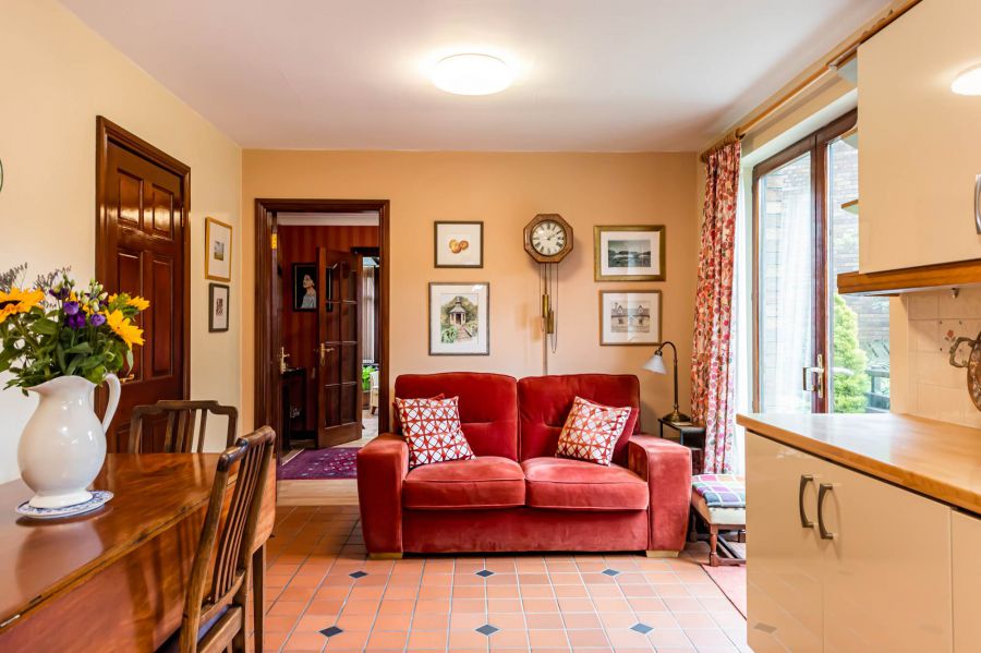 4 Strangford View