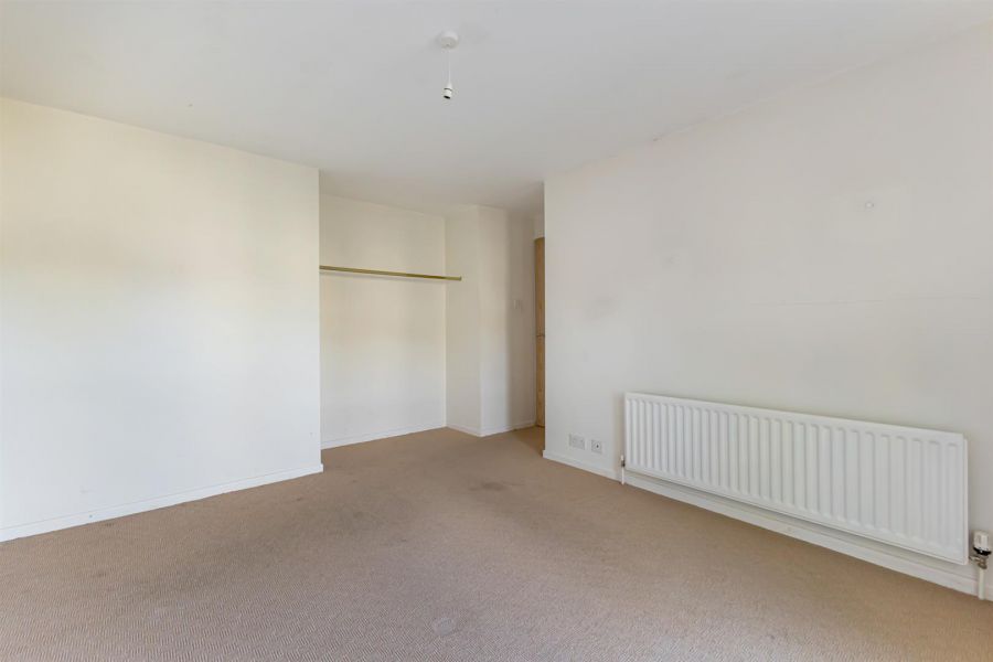 15 Spinners Court 15 Spinners Court