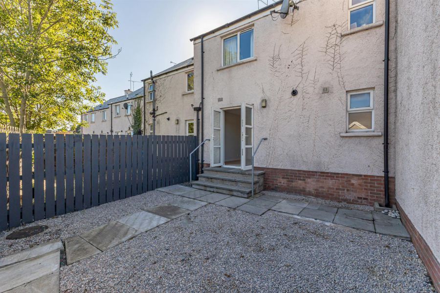 15 Spinners Court 15 Spinners Court