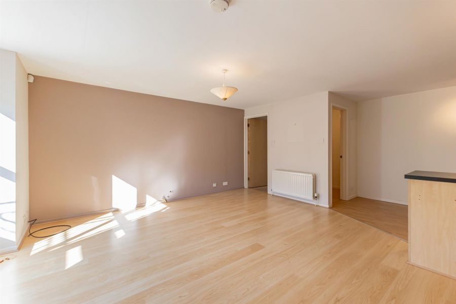 15 Spinners Court 15 Spinners Court