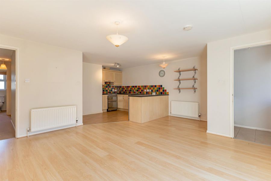 15 Spinners Court 15 Spinners Court