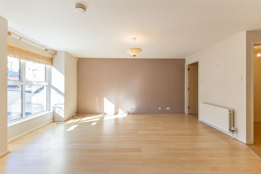 15 Spinners Court 15 Spinners Court