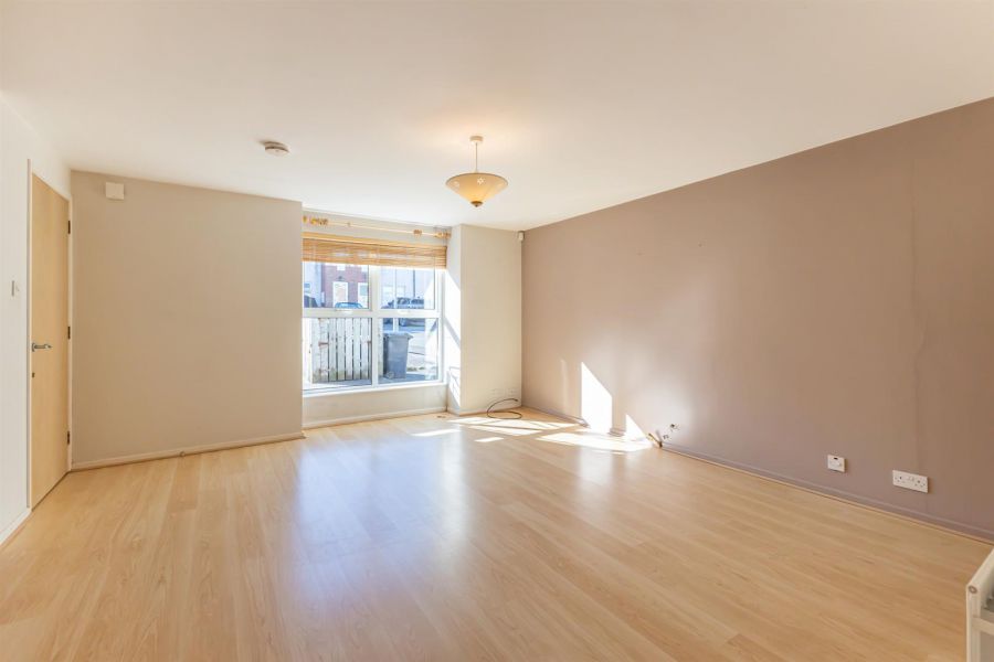 15 Spinners Court 15 Spinners Court