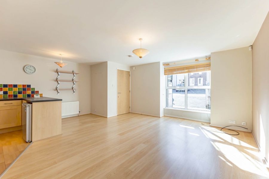 15 Spinners Court