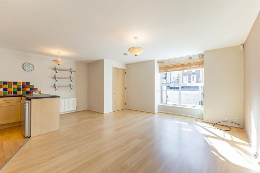 15 Spinners Court 15 Spinners Court