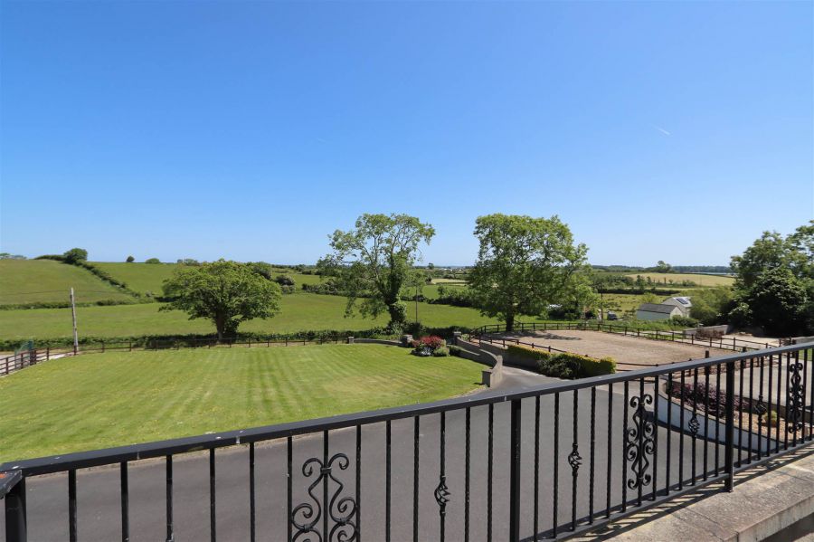 Ashmore, 17 Trench Road