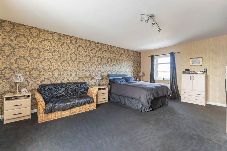 Ashmore, 17 Trench Road