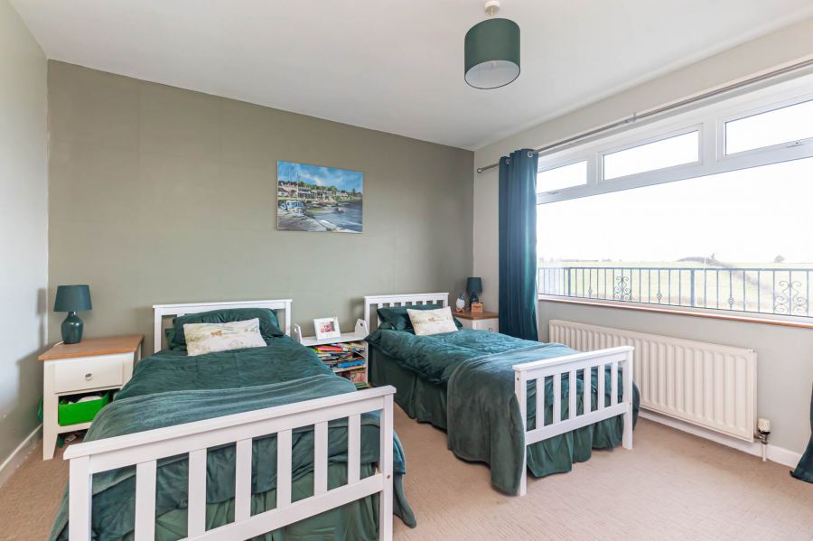 Ashmore, 17 Trench Road
