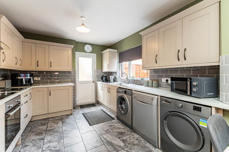11 Dermott Green