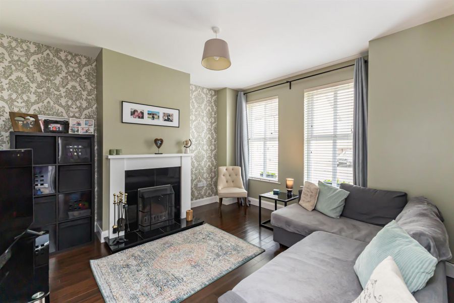 6 Lansdowne Crescent