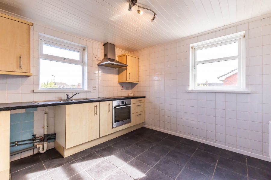 15b Straiddorn Green