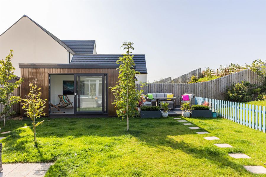  Kendrew, 49 Ashgrove Walk