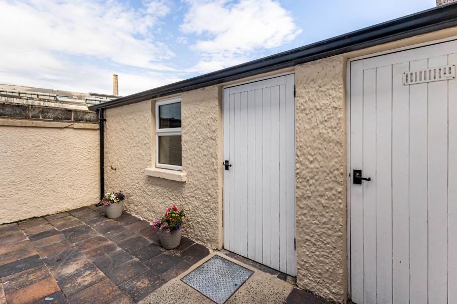 11 Braeside