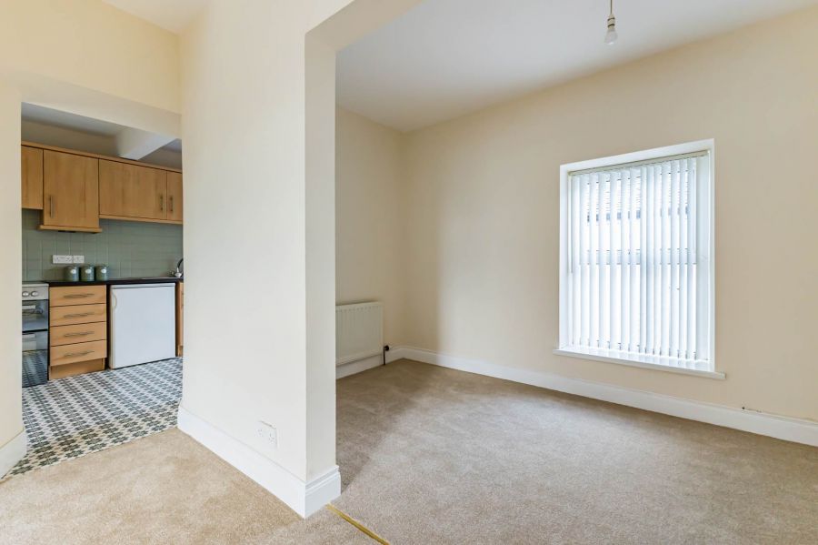 11 Braeside