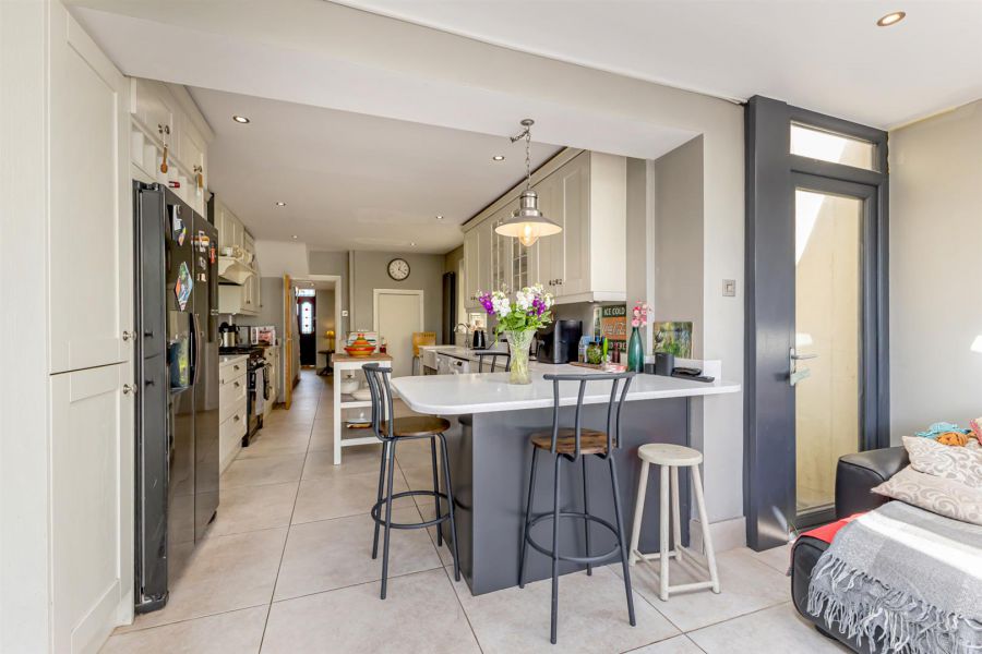 16 Ballyholme Esplanade
