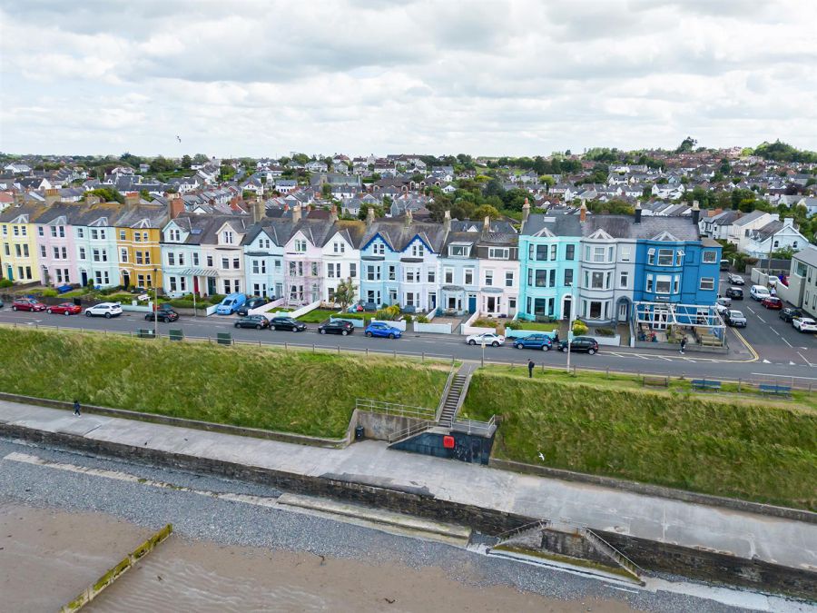 16 Ballyholme Esplanade 16 Ballyholme Esplanade