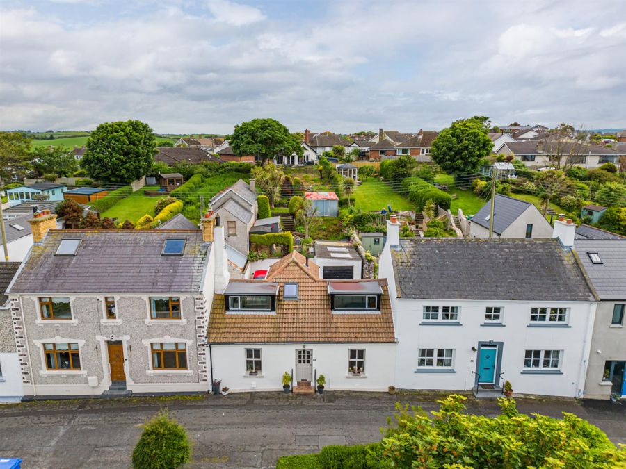 'Thistle Cottage', 25 The Hill 'Thistle Cottage', 25 The Hill