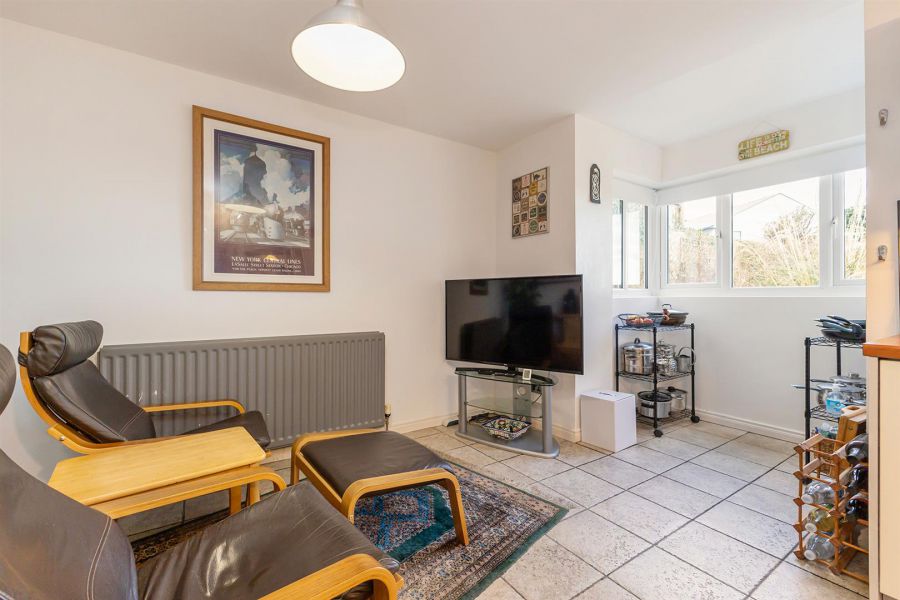 36 Groomsport House Road