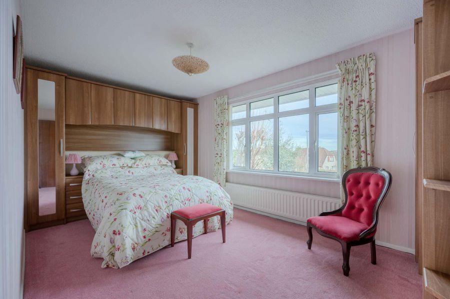 86 Chippendale Avenue