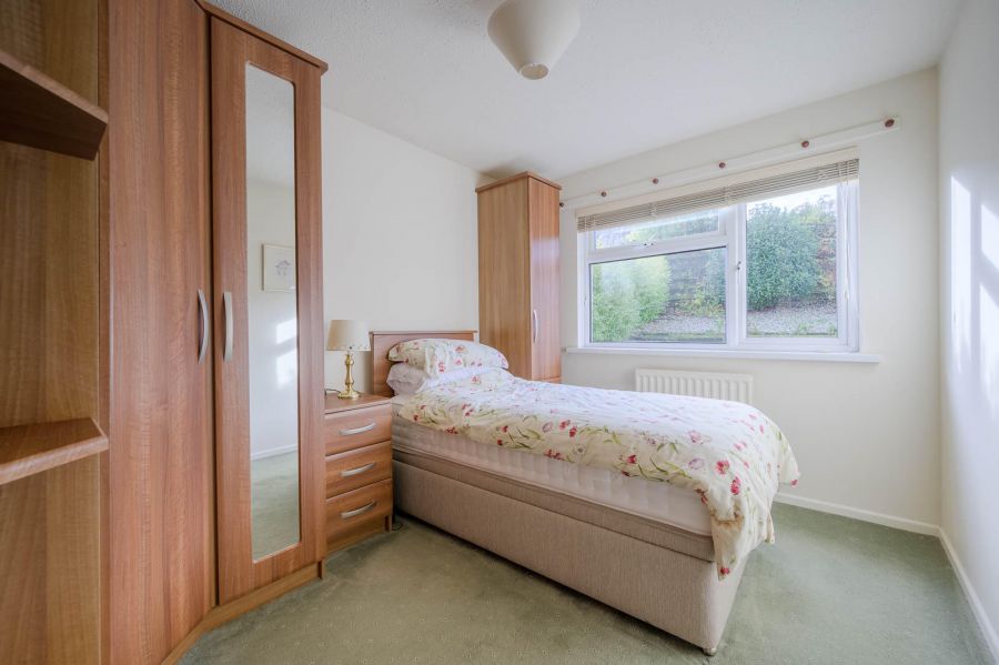 86 Chippendale Avenue