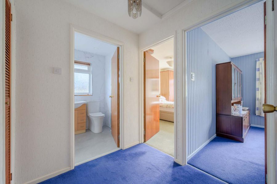 86 Chippendale Avenue