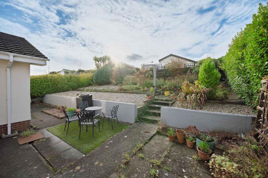 86 Chippendale Avenue