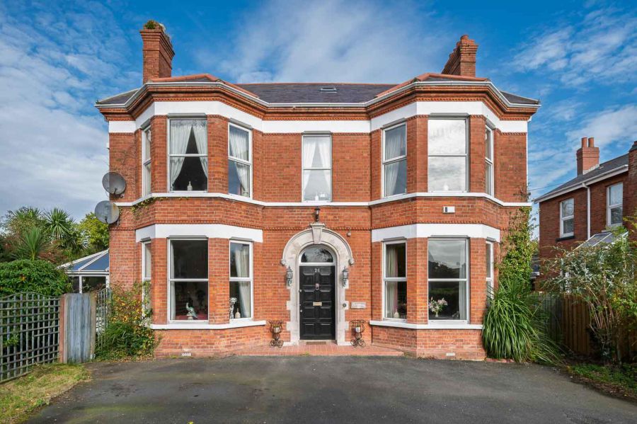 26 Bryansburn Road