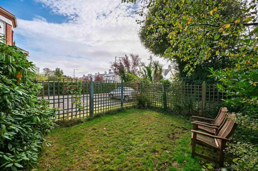 26 Bryansburn Road