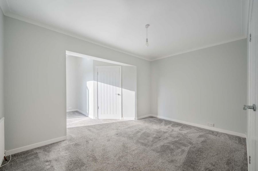 2 Carnalea Park