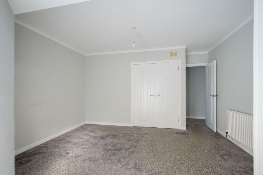 2 Carnalea Park