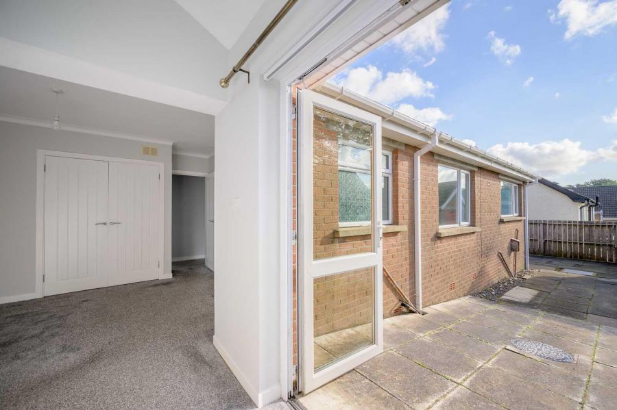 2 Carnalea Park