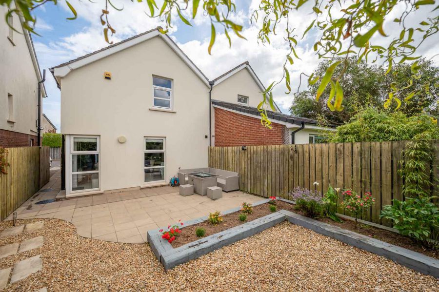 42 Waverley Drive