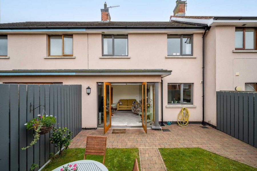 7 Kinwood Grange