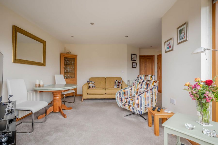 7 Kinwood Grange