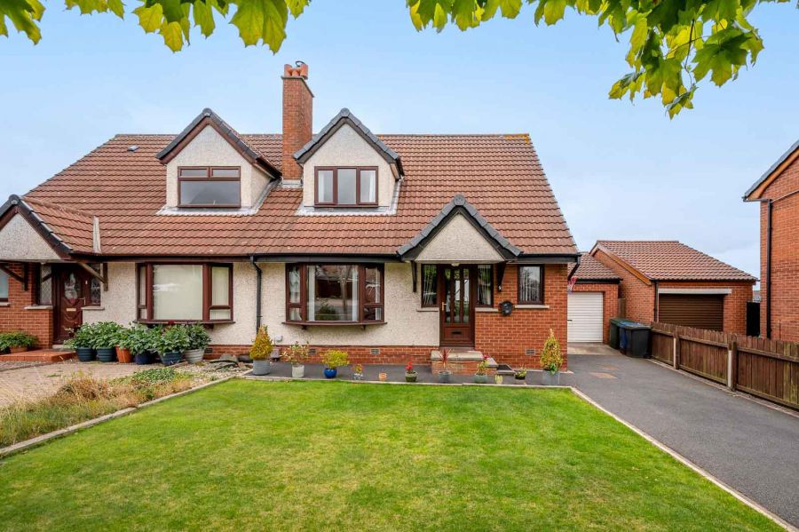 9 Beaumont Grove