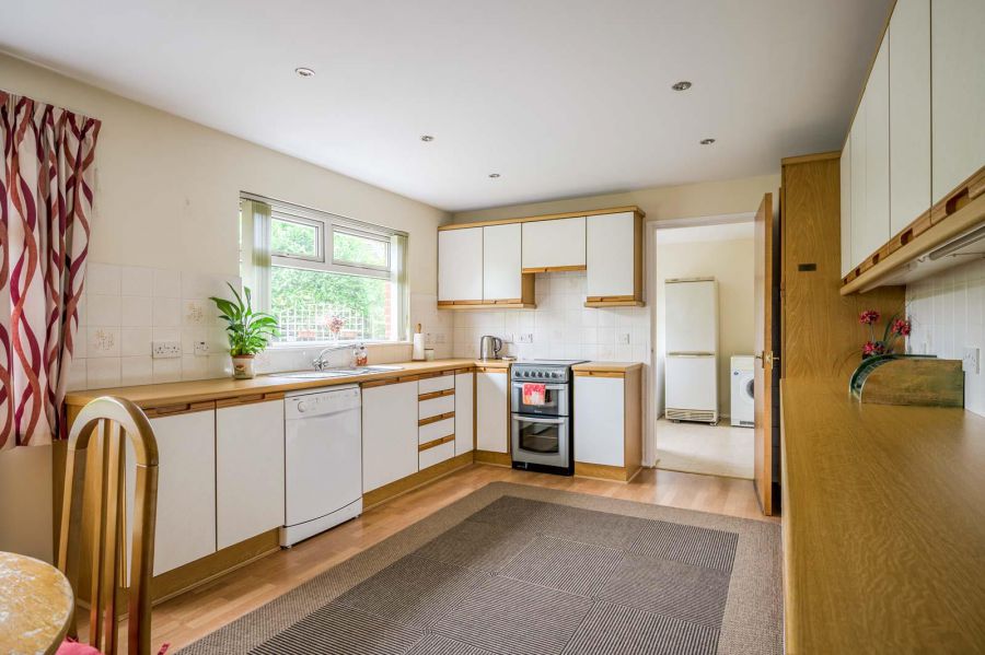2 Cleland Park North
