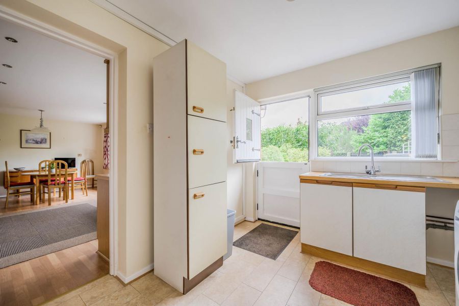 2 Cleland Park North