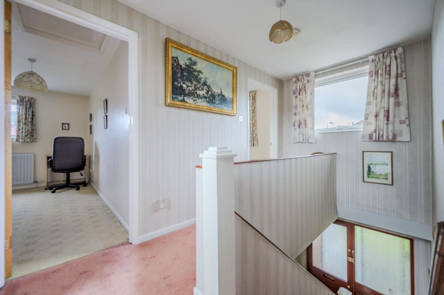2 Cleland Park North