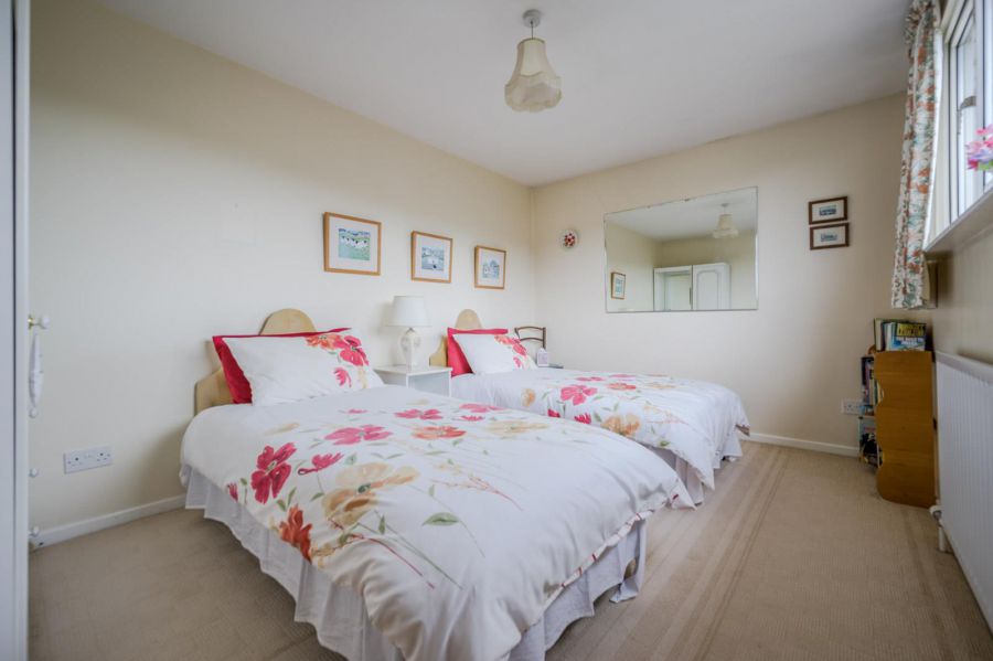 2 Cleland Park North