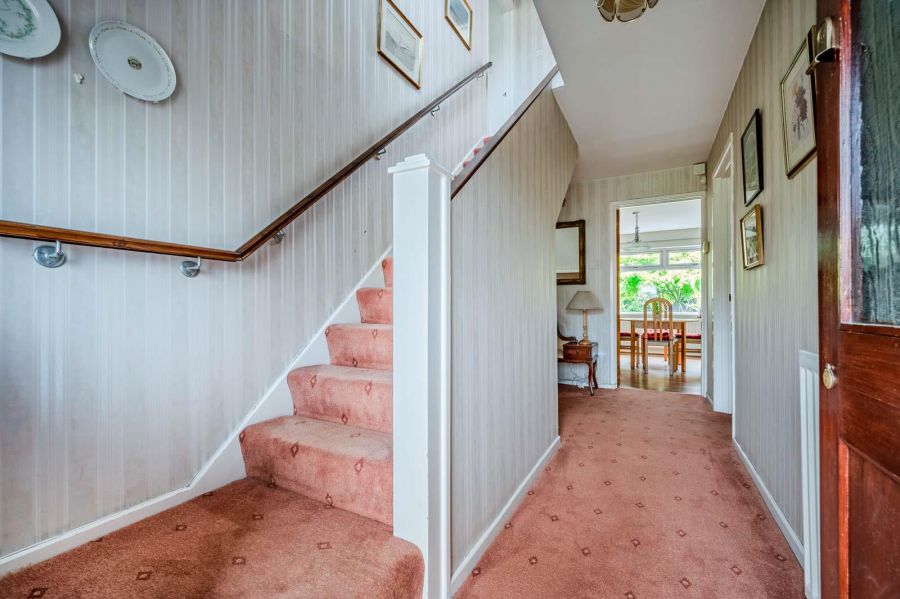 2 Cleland Park North