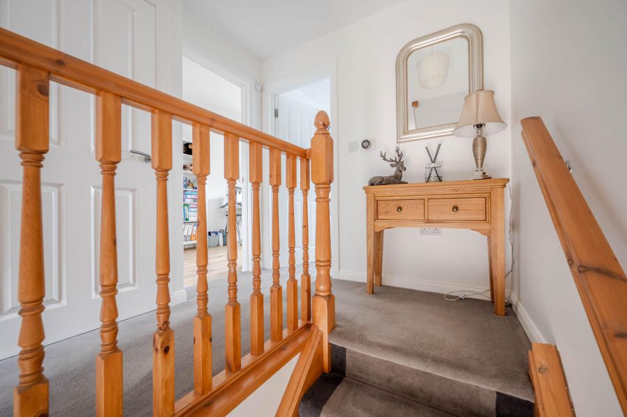 16 Woodgate