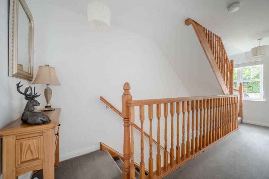 16 Woodgate