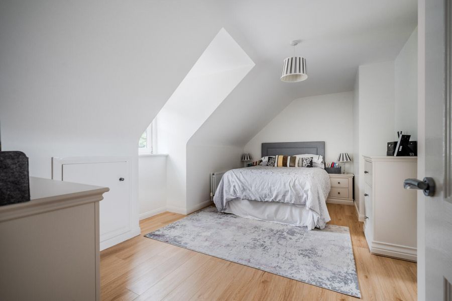 16 Woodgate