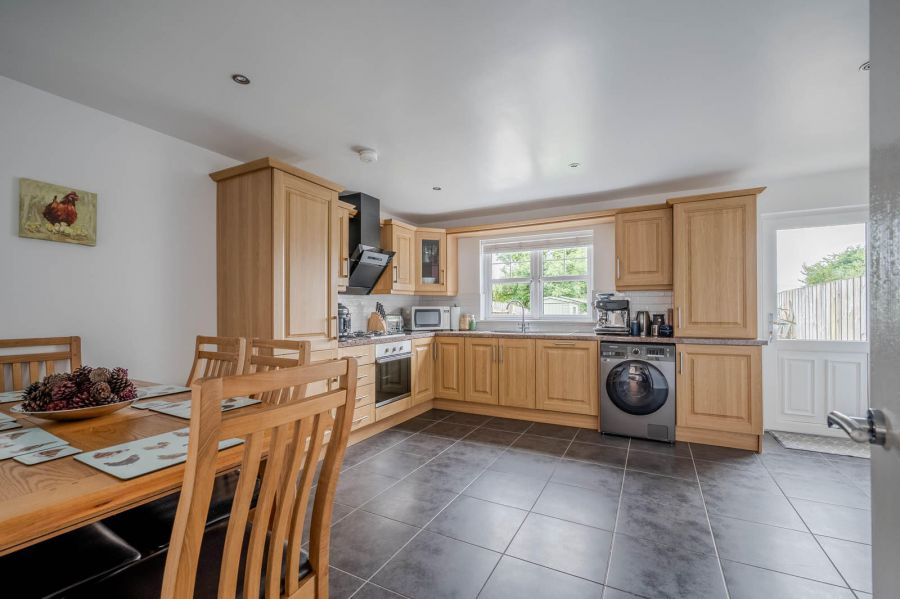 16 Woodgate