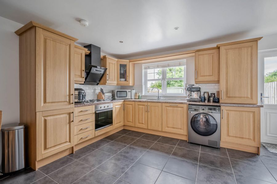 16 Woodgate