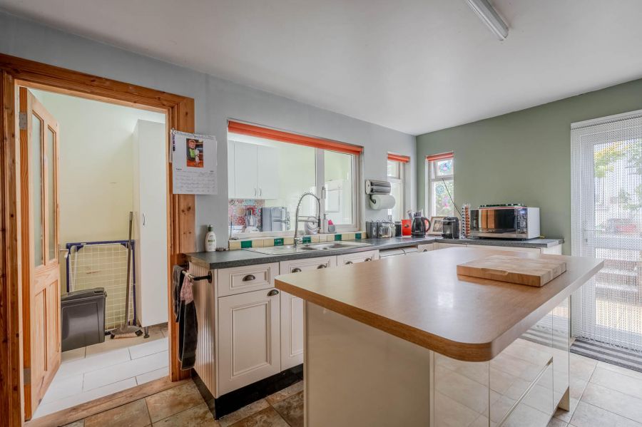 16 Southwell Road