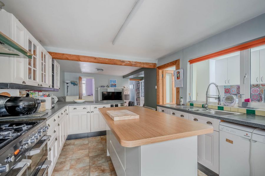 16 Southwell Road