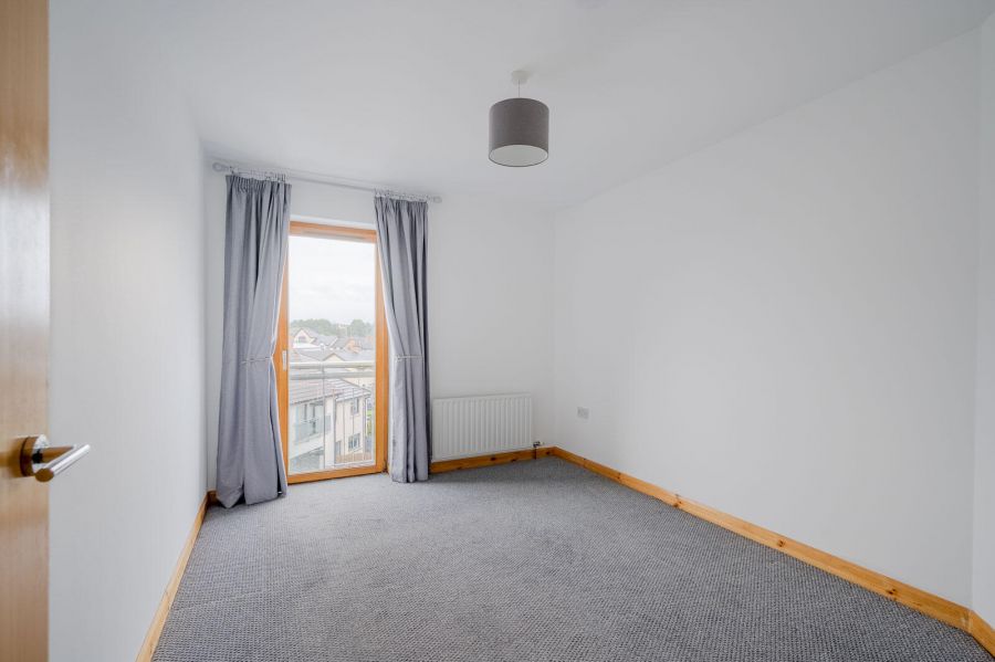 38F Shaftesbury Road